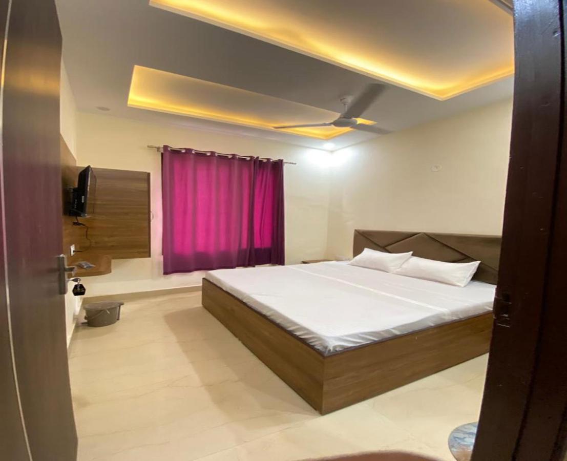 Naman Homestay Amritsar Eksteriør billede