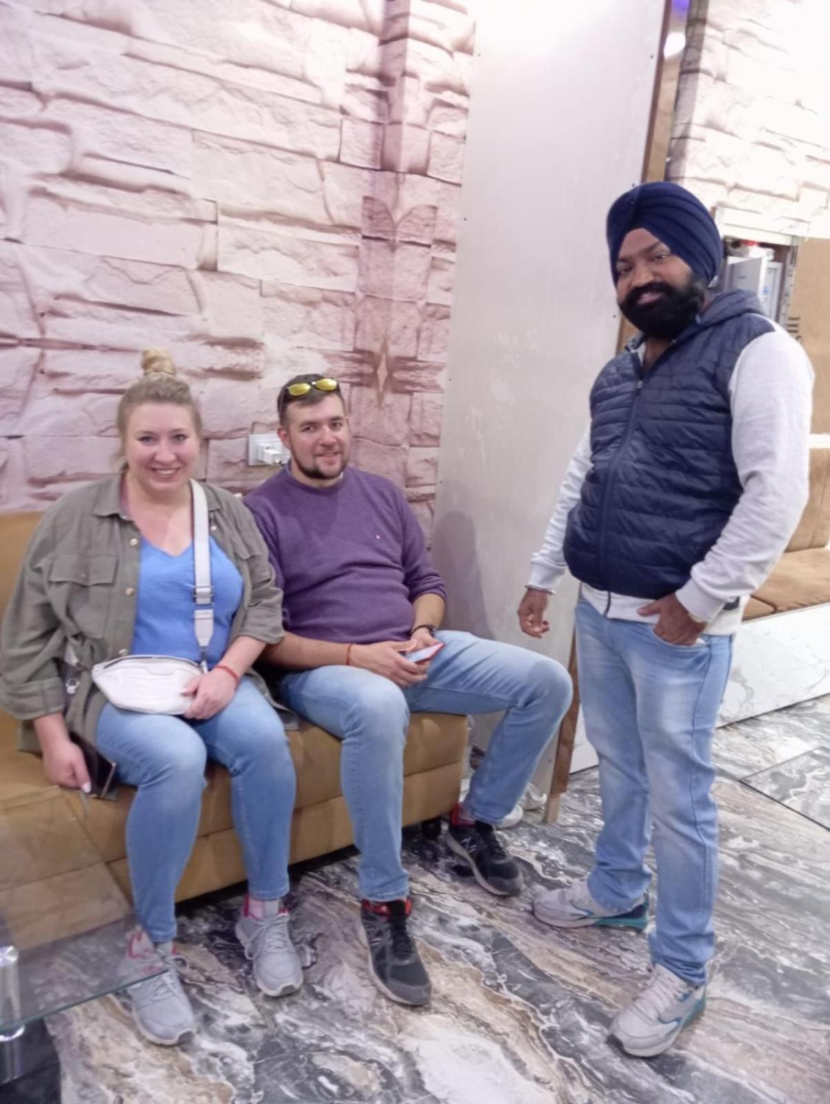Naman Homestay Amritsar Eksteriør billede